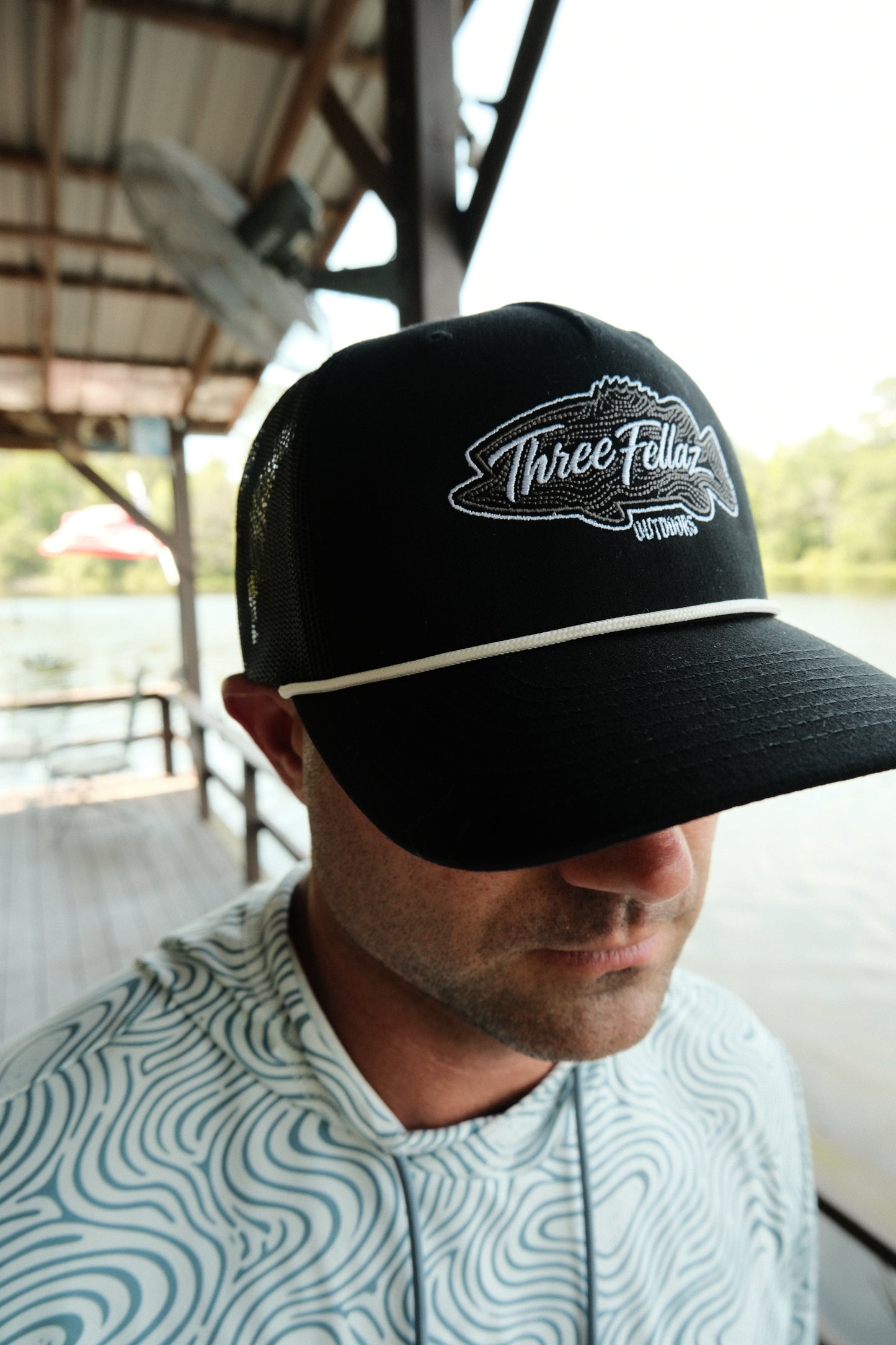 Contour Fish Hat - Black